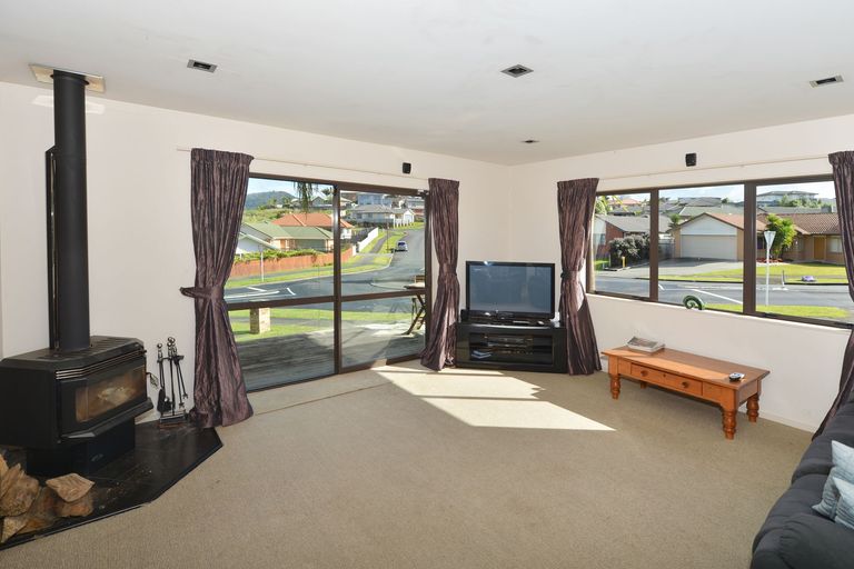 Photo of property in 16 Balmacewan Drive, Te Kamo, Whangarei, 0112