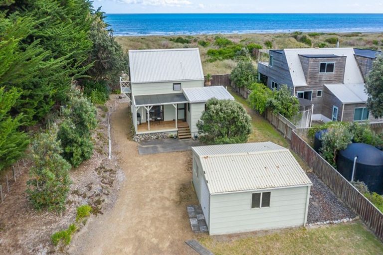 Photo of property in 5 Rua Avenue, Waitarere Beach, Levin, 5510