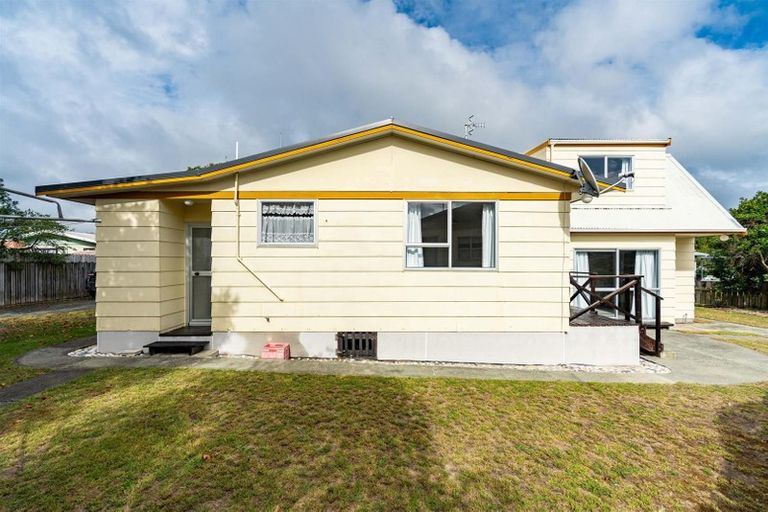 Photo of property in 9a Moki Place, Ruakaka, 0116