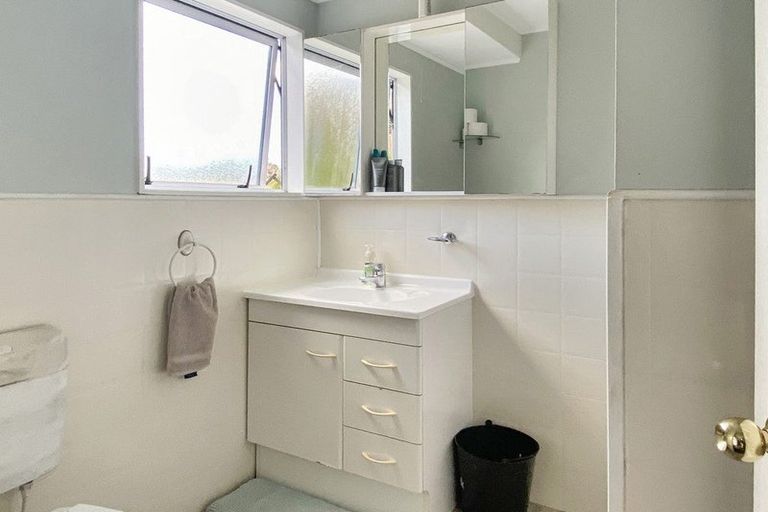 Photo of property in 59 Waitakere Road, Waitakere, Auckland, 0816