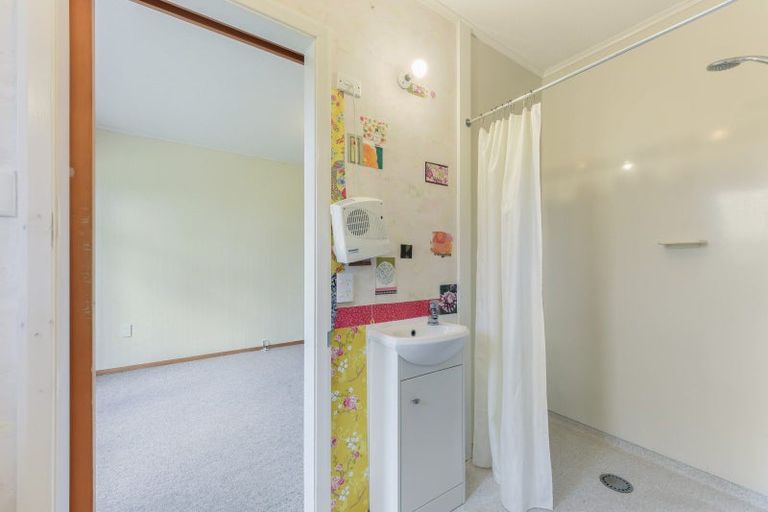 Photo of property in 43 School Road, Lower Moutere, Upper Moutere, 7175