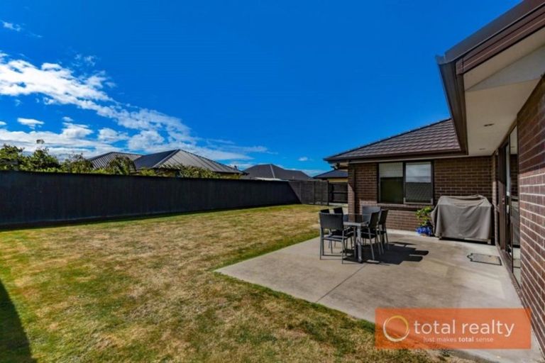 Photo of property in 18 Gosling Crescent, Halswell, Christchurch, 8025