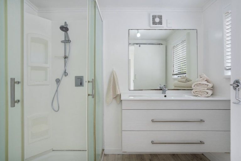 Photo of property in 403a Ocean Road, Whangamata, 3620