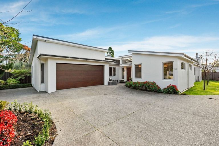 Photo of property in 361 Te Moana Road, Waikanae, 5036