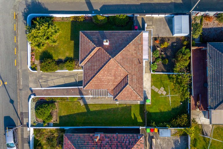 Photo of property in 2 Sutter Street, Seaview, Timaru, 7910