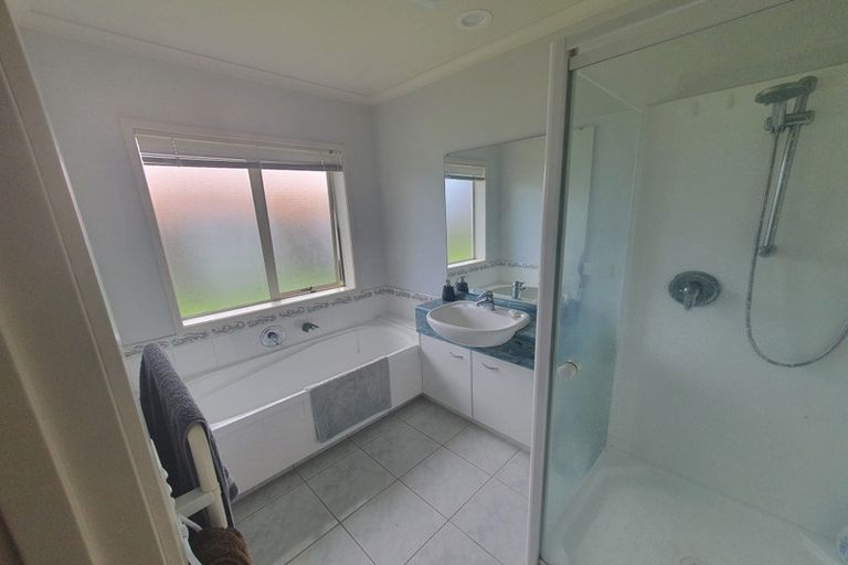 Photo of property in 88 Burswood Drive, Burswood, Auckland, 2013