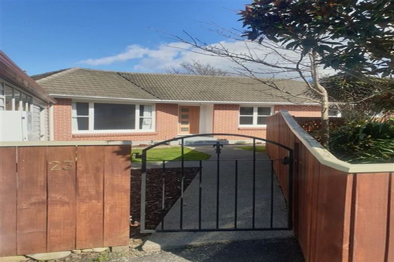 Photo of property in 23 Palmer Crescent, Silverstream, Upper Hutt, 5019