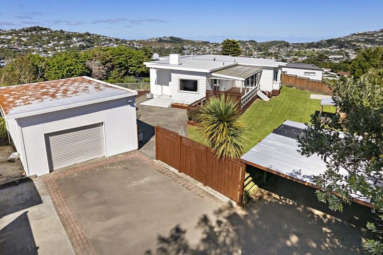 Photo of property in 22 Monowai Road, Johnsonville, Wellington, 6037
