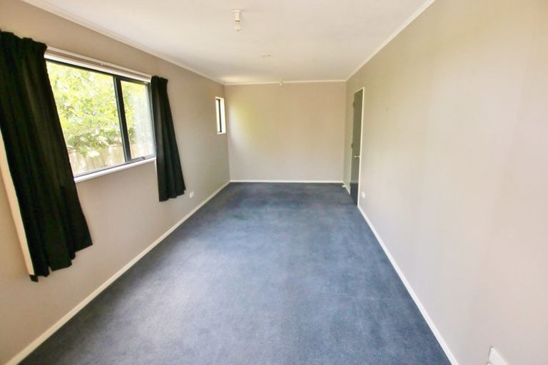 Photo of property in 10a Lewis Street, Blockhouse Bay, Auckland, 0600