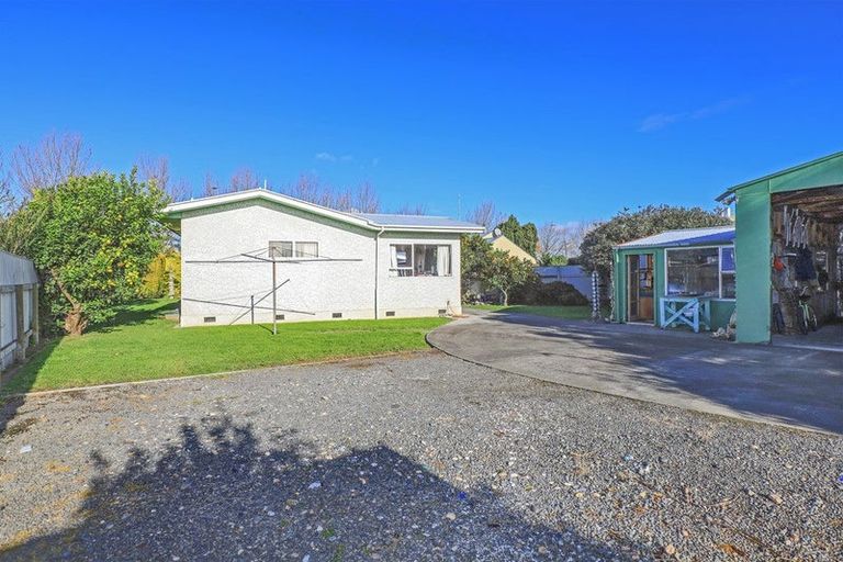 Photo of property in 1422 Karamu Road North, Mayfair, Hastings, 4122