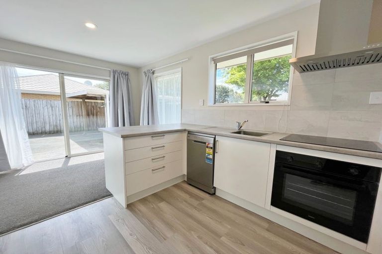 Photo of property in 2/481 Barrington Street, Addington, Christchurch, 8024