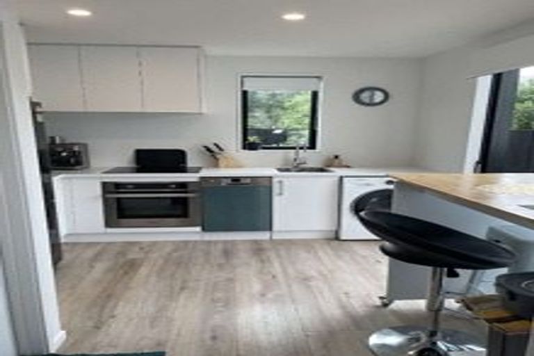 Photo of property in 1/130 Olliviers Road, Phillipstown, Christchurch, 8011