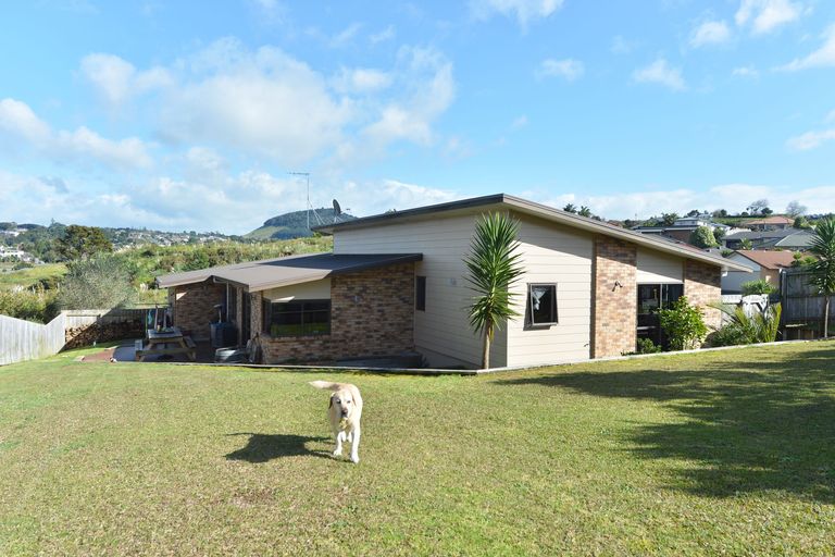Photo of property in 16 Balmacewan Drive, Te Kamo, Whangarei, 0112