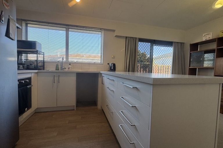 Photo of property in 2/93 Riverbend Road, Onekawa, Napier, 4110