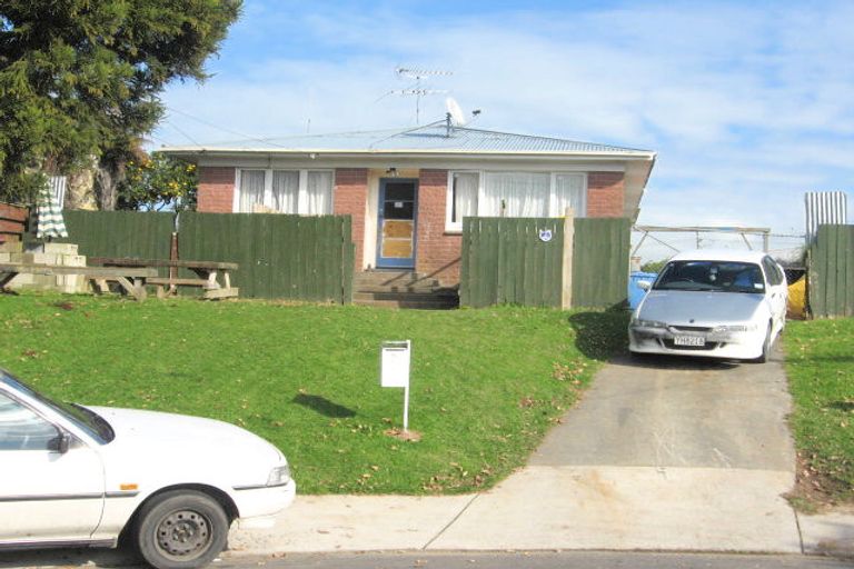 Photo of property in 6 Nield Road, Manurewa, Auckland, 2102