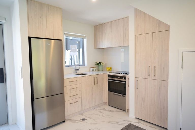 Photo of property in 14/21 Titoki Street, Te Atatu Peninsula, Auckland, 0610