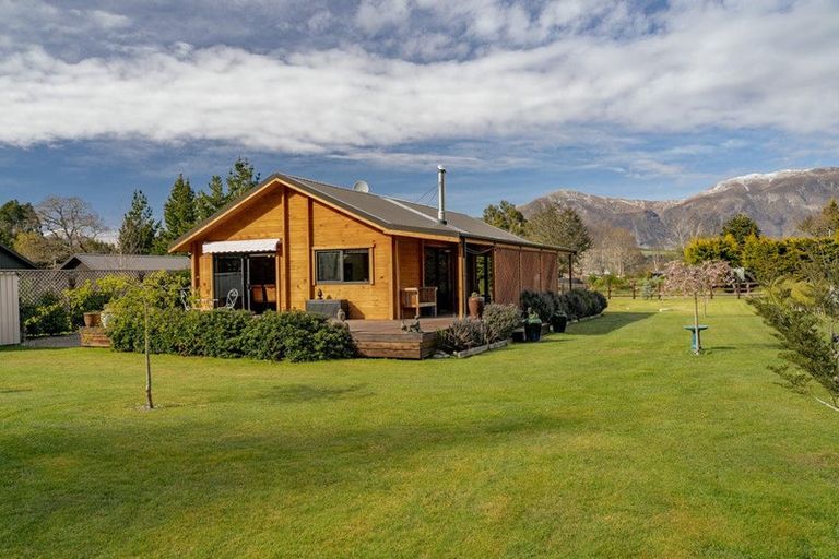 Photo of property in 10 Carlisle Street, Athol, 9793