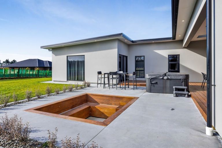 Photo of property in 66d Flint Road, Stratford, 4332