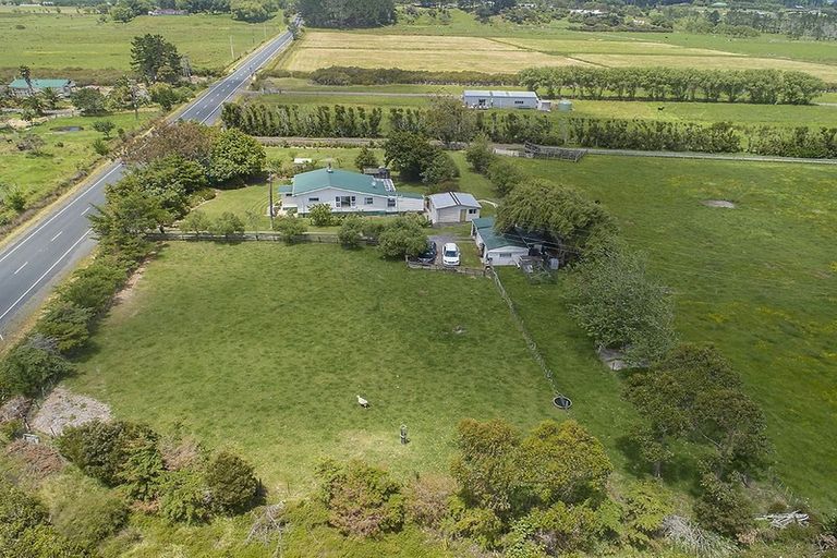 Photo of property in 333 South Head Road, South Head, Helensville, 0874
