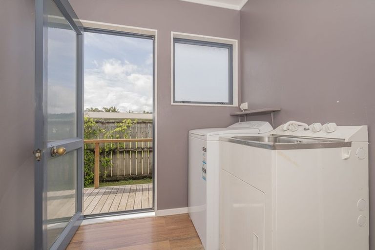 Photo of property in 15 Seascape Avenue, Whitianga, 3510