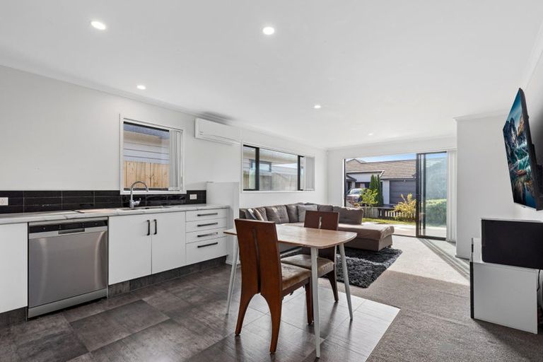 Photo of property in 10 Pense Place, Papamoa, 3118