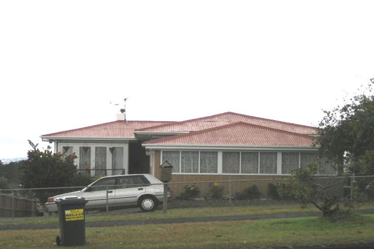 Photo of property in 4293 Great North Road, Glendene, Auckland, 0602