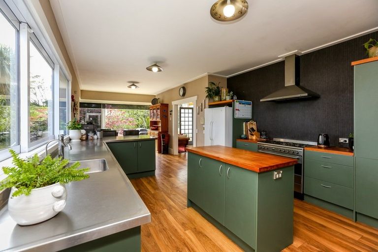 Photo of property in 8 Dorset Avenue, Westown, New Plymouth, 4310