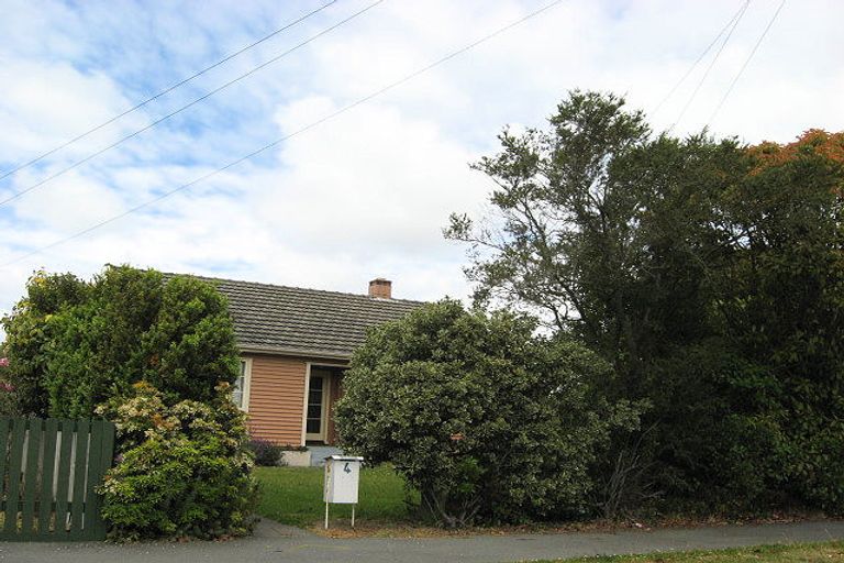 Photo of property in 4 Evatt Street, Bryndwr, Christchurch, 8053