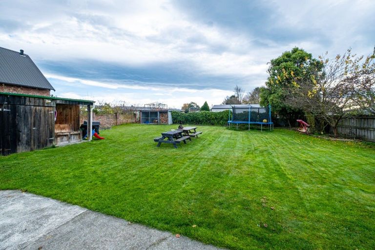 Photo of property in 18 Saint Leonards Road, Temuka, 7920