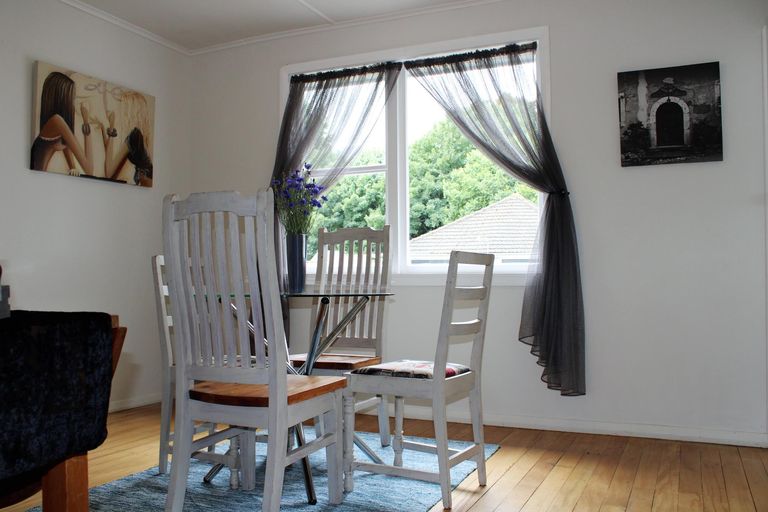 Photo of property in 44 Oxford Street, Lansdowne, Masterton, 5810