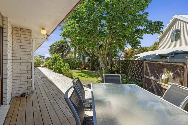 Photo of property in 21 James Cook Drive, Welcome Bay, Tauranga, 3112