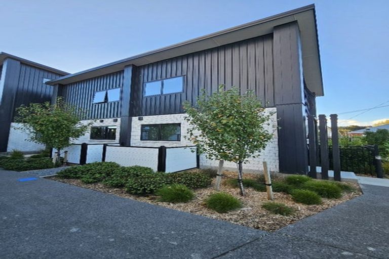 Photo of property in 1/10 Avery Grove, Boulcott, Lower Hutt, 5011
