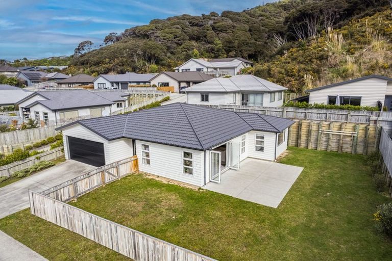 Photo of property in 23 Moonsail Drive, Whitby, Porirua, 5024
