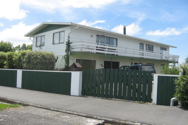Photo of property in 3 Queen Street, Pahiatua, 4910