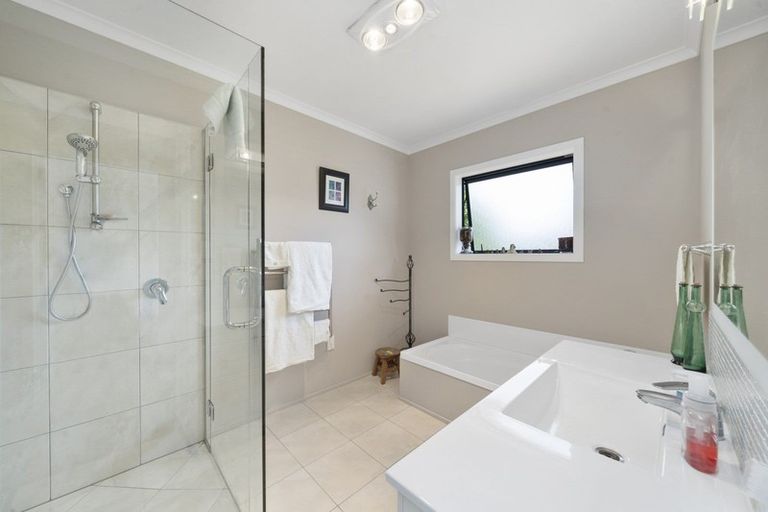 Photo of property in 9 Cherry Lane, Martinborough, 5711