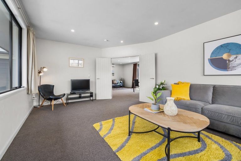 Photo of property in 23 Lochnagar Drive, Lake Hayes, Queenstown, 9304