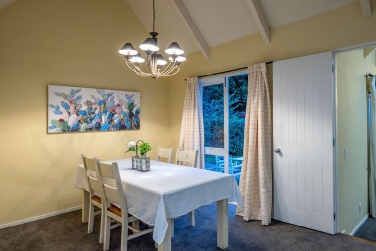 Photo of property in 11 River Glade, Waikanae, 5036