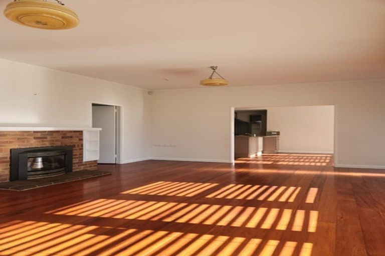 Photo of property in 26 Laurence Street, Manly, Whangaparaoa, 0930