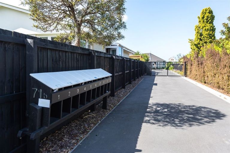 Photo of property in 5/71b Main Road, Redcliffs, Christchurch, 8081