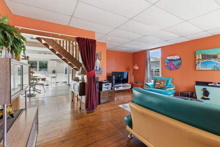 Photo of property in 18 Croziers Road, St Albans, Christchurch, 8052