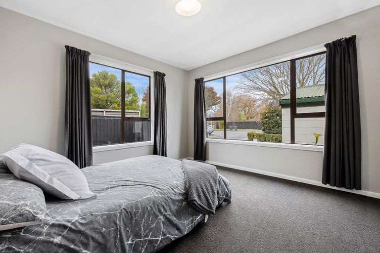 Photo of property in 97 Winters Road, Redwood, Christchurch, 8051