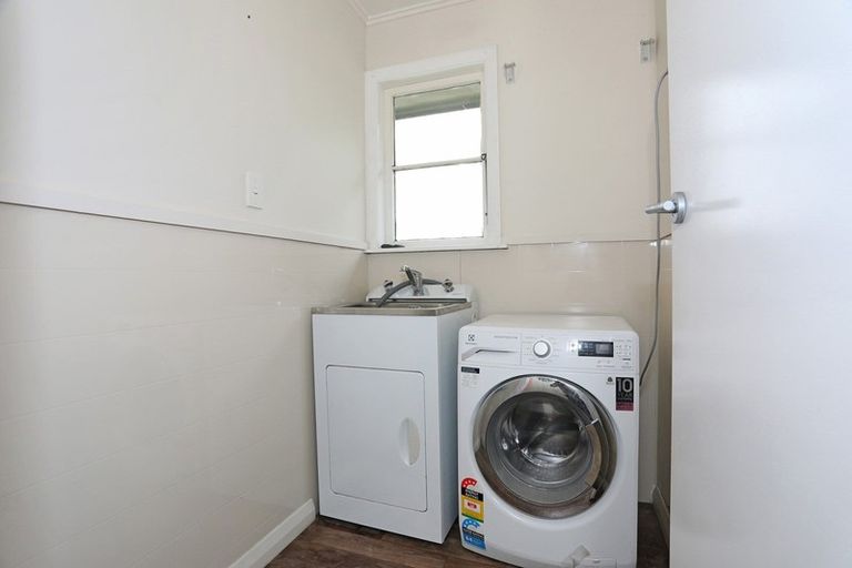 Photo of property in 8 Lambert Street, Marton, 4710