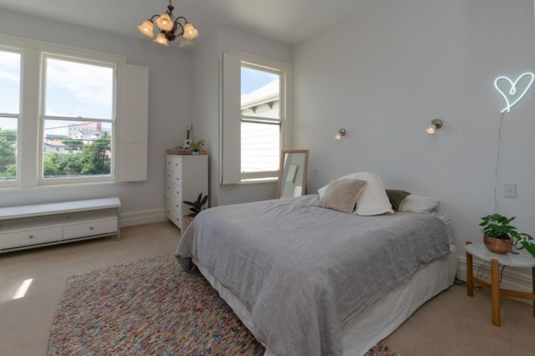 Photo of property in 200 Tinakori Road, Thorndon, Wellington, 6011