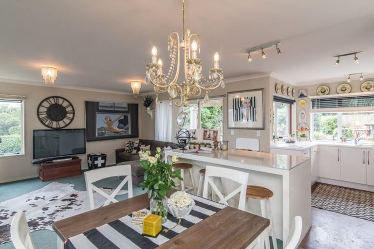 Photo of property in 9 Jeep Road, Raumati South, Paraparaumu, 5032