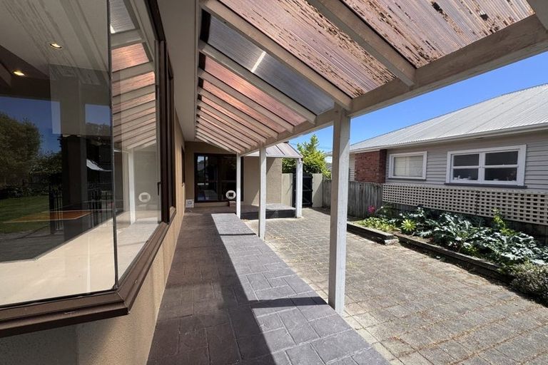 Photo of property in 30 Hamilton Avenue, Ilam, Christchurch, 8041