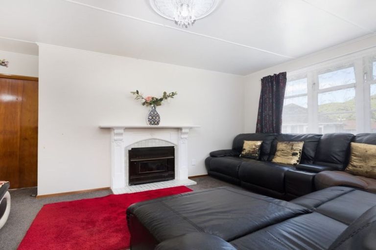 Photo of property in 69 Kotuku Street, Elsdon, Porirua, 5022