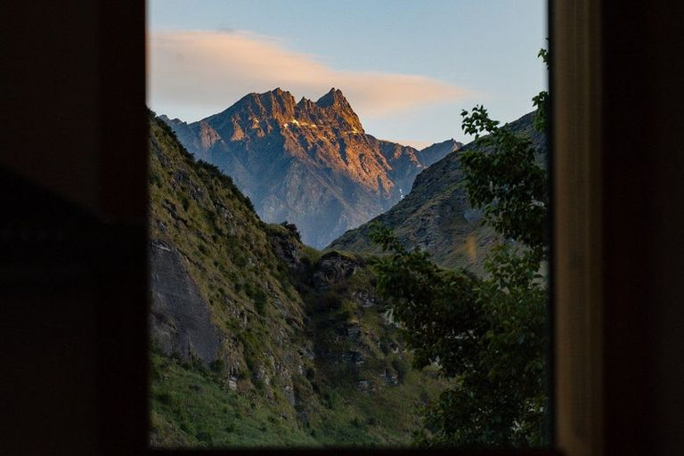 Photo of property in 17 Littles Road, Coronet Peak, Queenstown, 9371