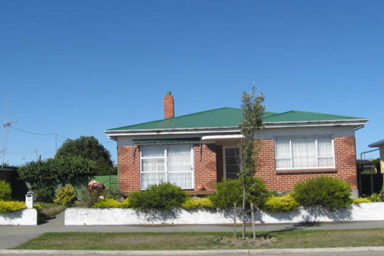 Photo of property in 24 Saint George Street, Watlington, Timaru, 7910