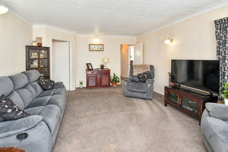 Photo of property in 2/30 Sturdee Road, Manurewa, Auckland, 2102