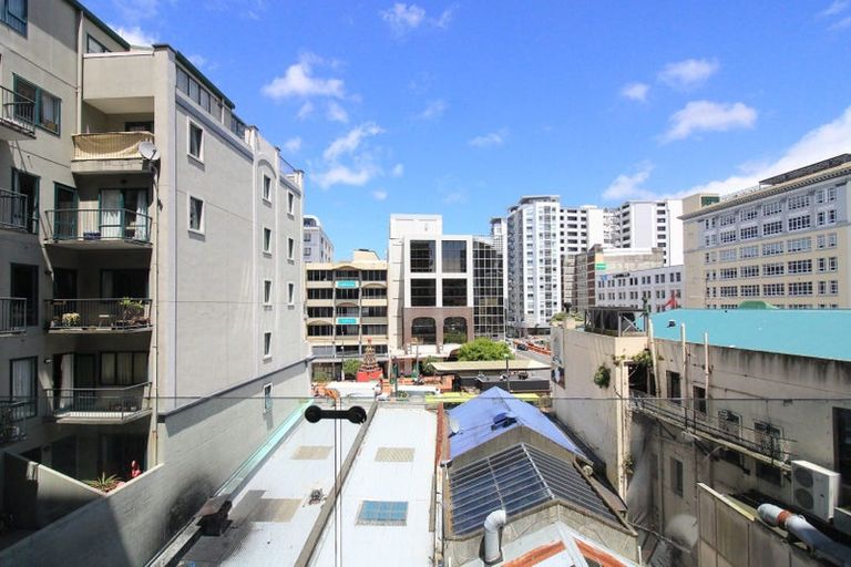 Photo of property in Bellagio Apartments, 4e/39 Taranaki Street, Te Aro, Wellington, 6011